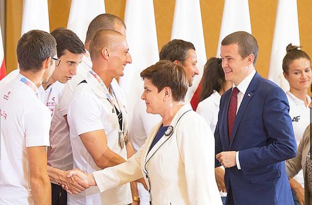 Premier Szydło do medalistów lekkoatletycznych Mistrzostw Europy w Amsterdamie: Daliście nam dumę, radość, jesteście wielcy