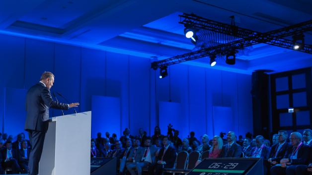 [VIDEO] Premier: Wojnę wygrywa się w głowach i sercach